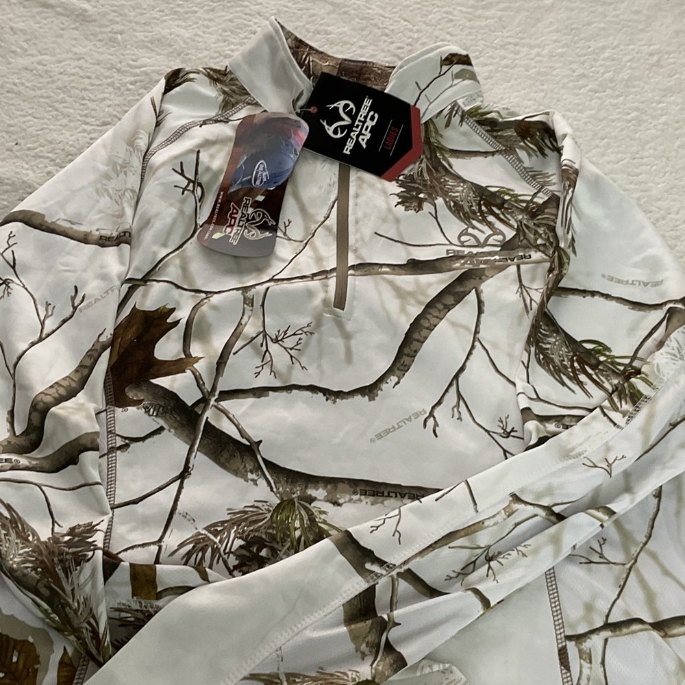 Realtree White & Brown Camo Quarter-Zip Performance Pullover